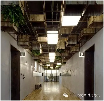 LEO上?？偛哭k公走廊