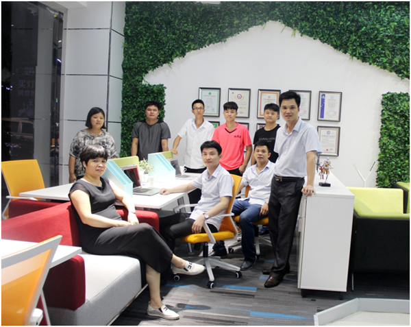 迪歐楊總與東莞負(fù)責(zé)人合照 迪歐楊總與東莞負(fù)責(zé)人合照