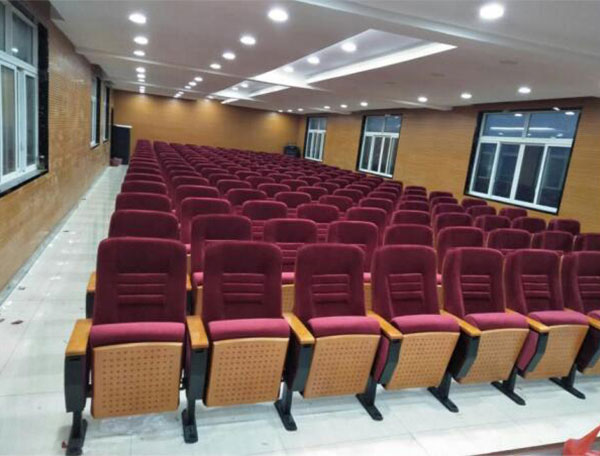 現(xiàn)代戲劇院觀看椅