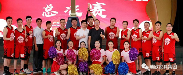 【冠軍-迪歐品牌楊區(qū)代表隊&頒獎嘉賓-迪歐集團董事長-黃壽金先生】