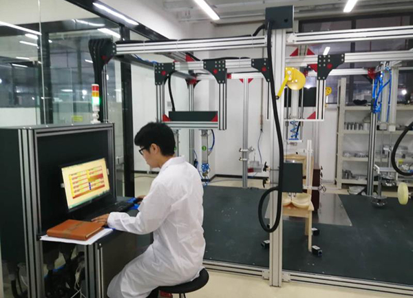 迪歐集團(tuán)檢測(cè)中心力學(xué)室 迪歐集團(tuán)檢測(cè)中心力學(xué)室