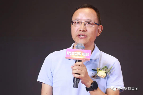 集團董事長黃壽金先生 集團董事長黃壽金先生