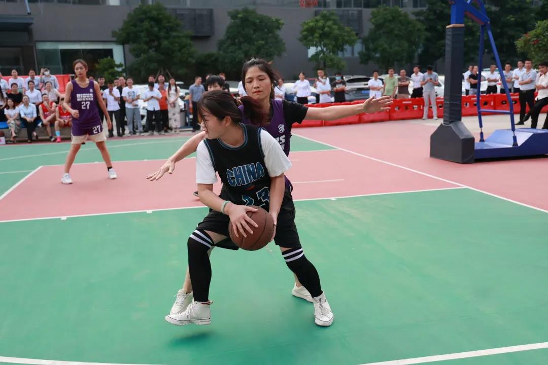 女子組籃球隊(duì)決賽